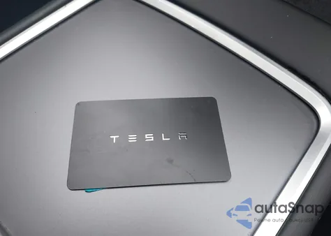 2021 Tesla Model 3 Long Range Dual Motor All-Wheel Drive z USA, uszkodzony, nr VIN 5YJ3E1EB3MF081212